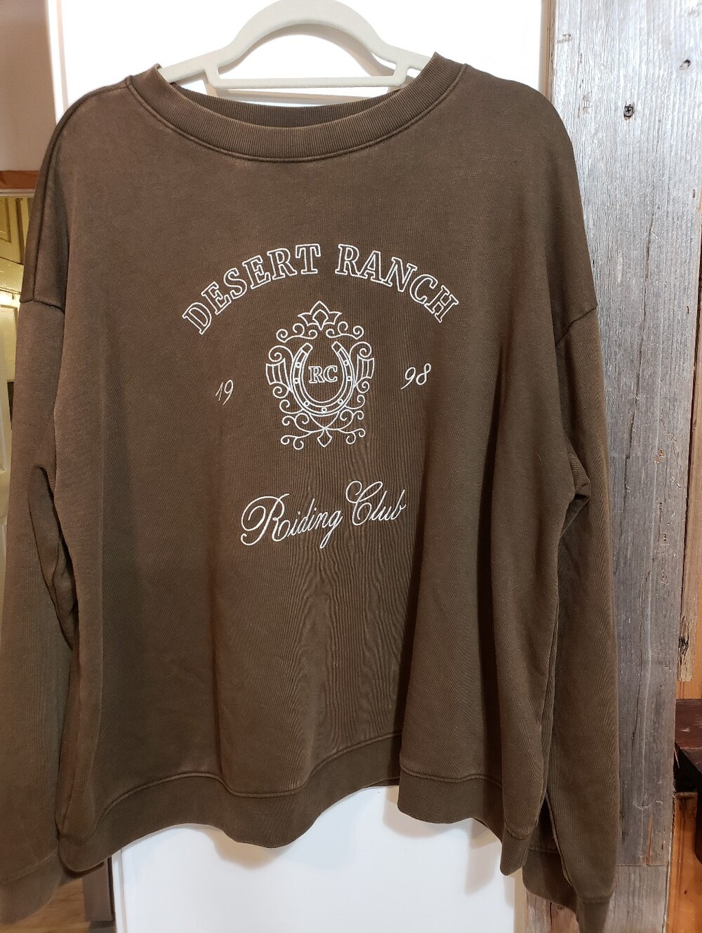 Soft Cozy XXL brown Long Sleeve Crew Neck BaggySweat shirt Western Logo